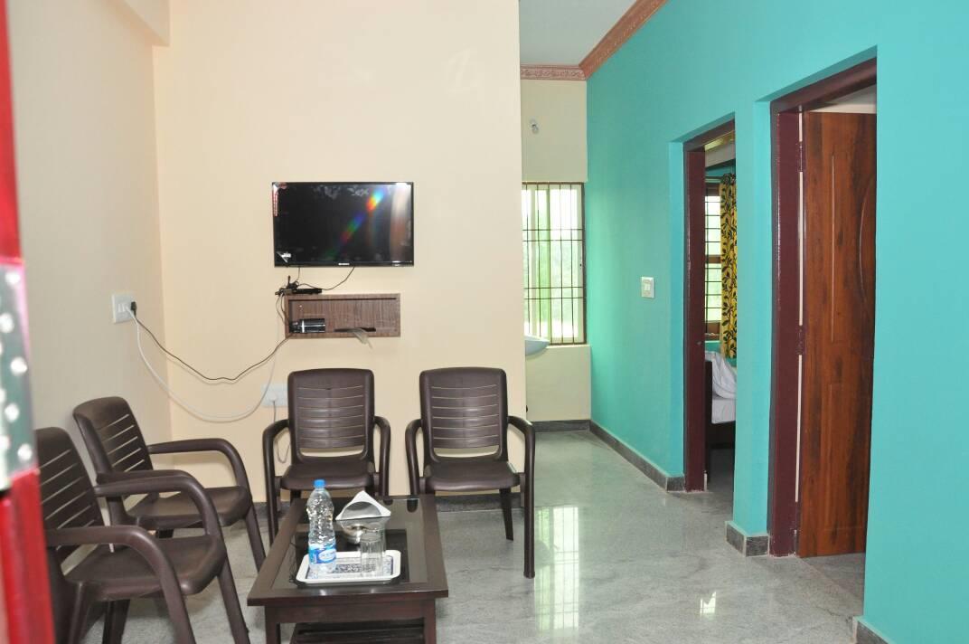 Iroomz Sri Vinayaka Comfort Вираджпет Екстериор снимка