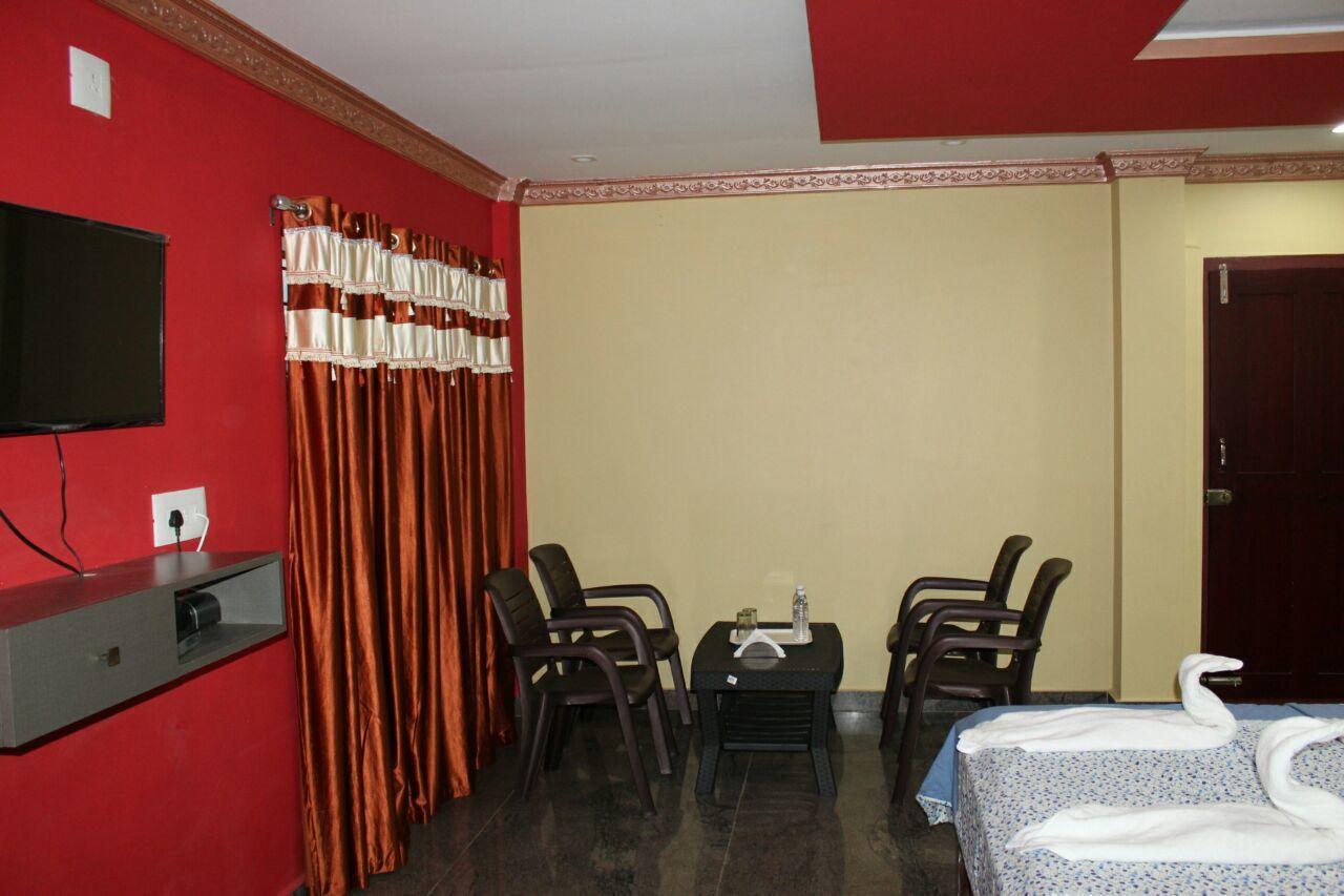 Iroomz Sri Vinayaka Comfort Вираджпет Екстериор снимка