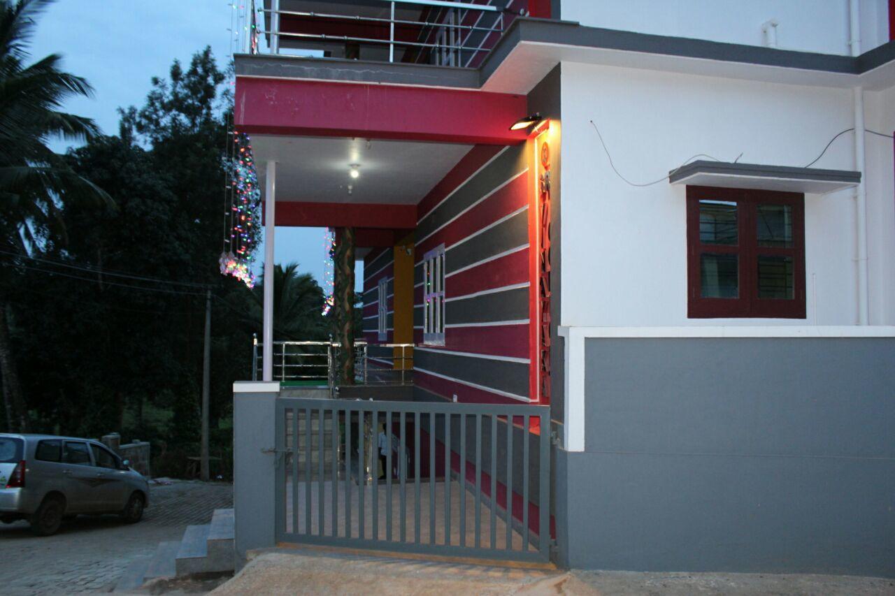 Iroomz Sri Vinayaka Comfort Вираджпет Екстериор снимка